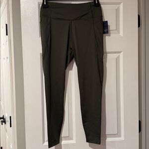 NWT Women’s Medium Crown & Ivy Olive Green Leggings